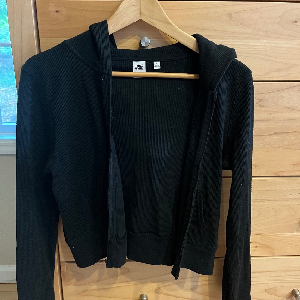 Aritzia zip up black waffle hoodie